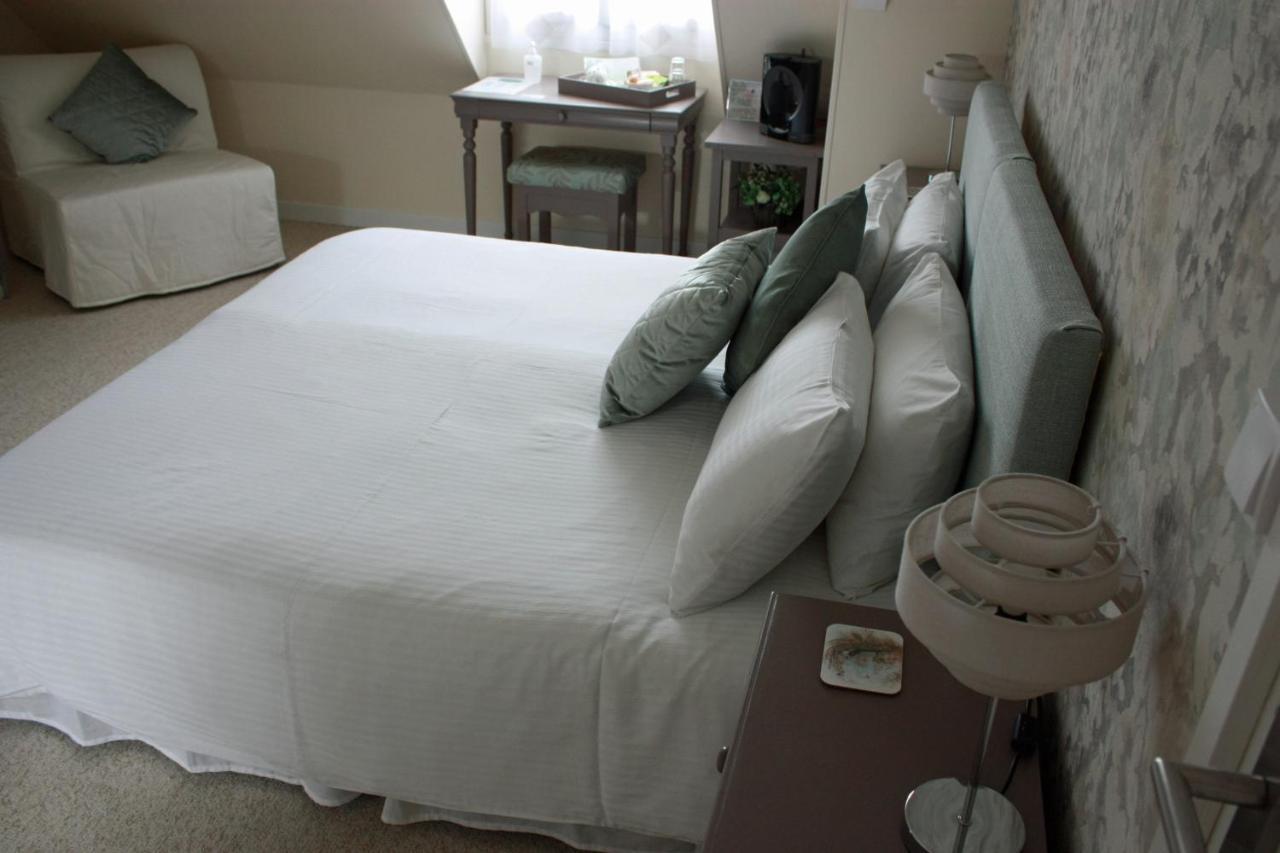 Les Camelias Bed and Breakfast Binic Exteriör bild