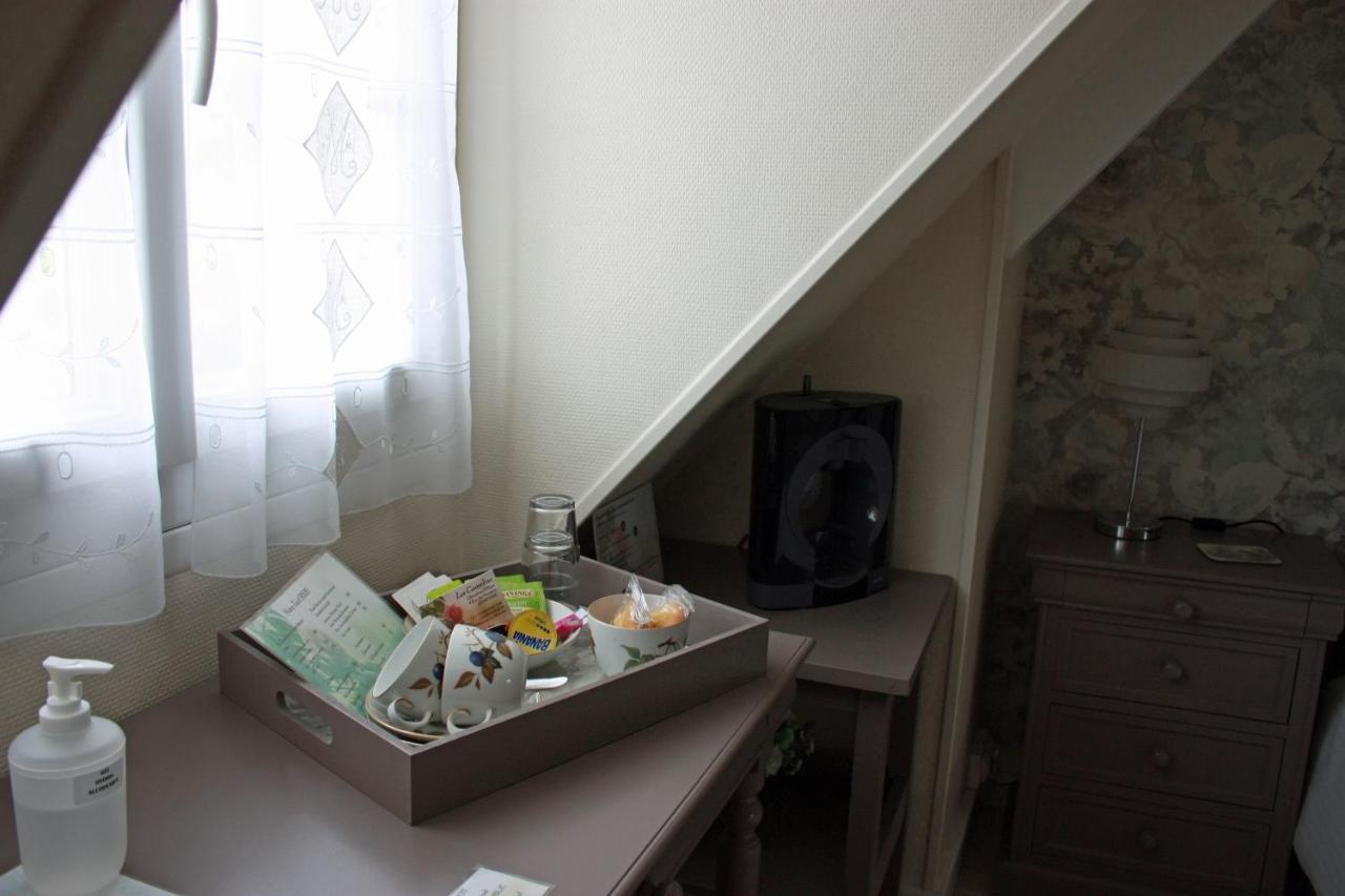Les Camelias Bed and Breakfast Binic Exteriör bild